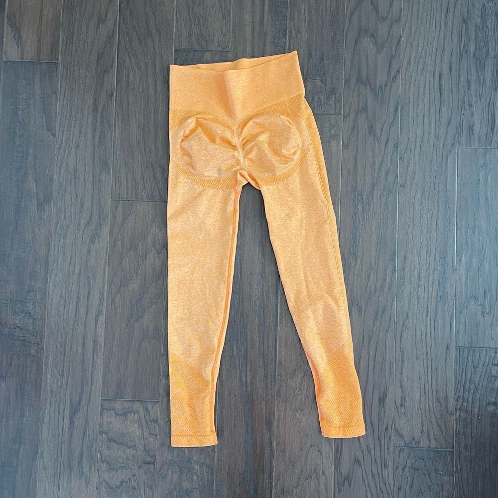Orange Booty  Sculpting Contour Leggings Small